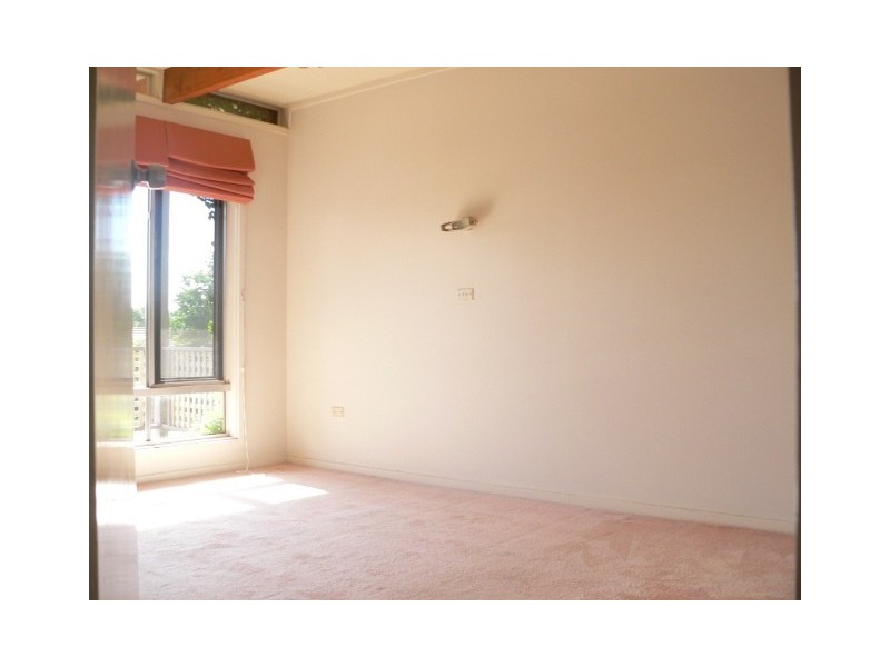 33 Gledden Street, Chifley ACT 2606