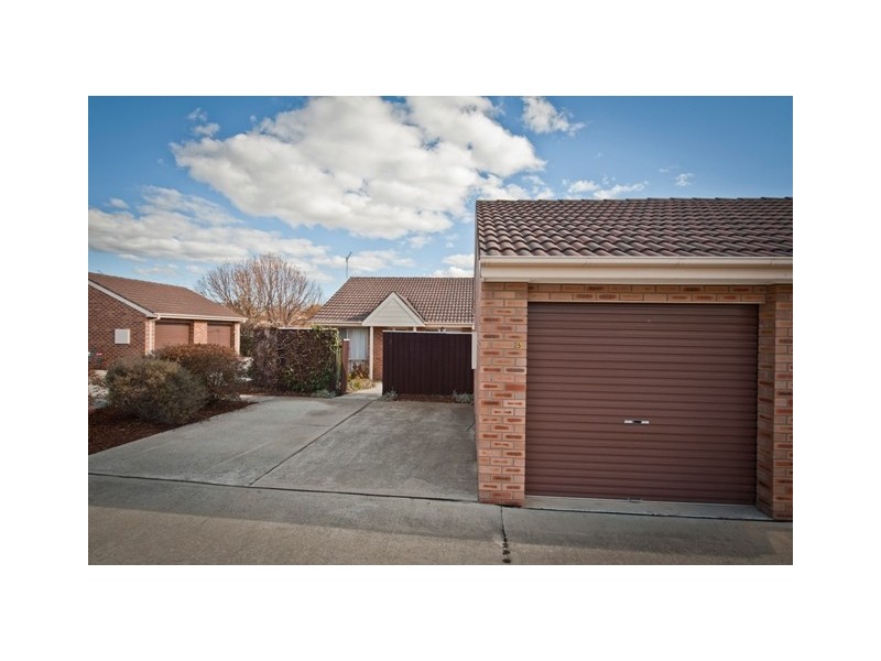 5/7 Nernst Place, Banks ACT 2906