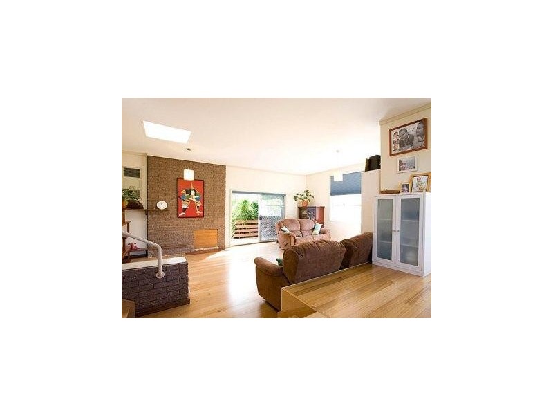 15 Tompson Street, Garran ACT 2605