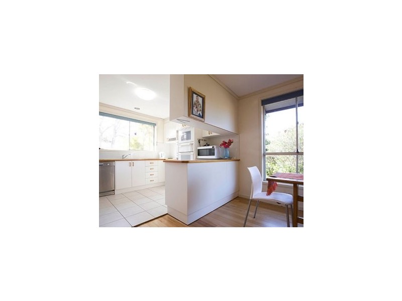 15 Tompson Street, Garran ACT 2605