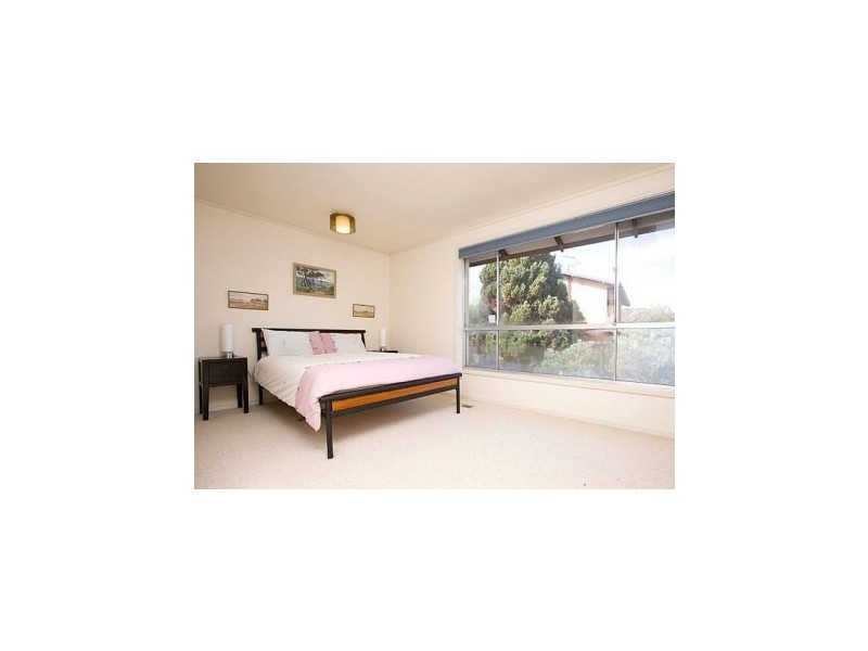 15 Tompson Street, Garran ACT 2605