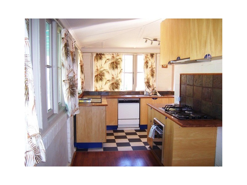 12 West Avenue, Queanbeyan NSW 2620