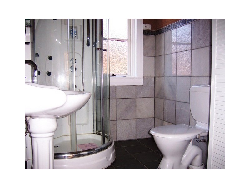 12 West Avenue, Queanbeyan NSW 2620