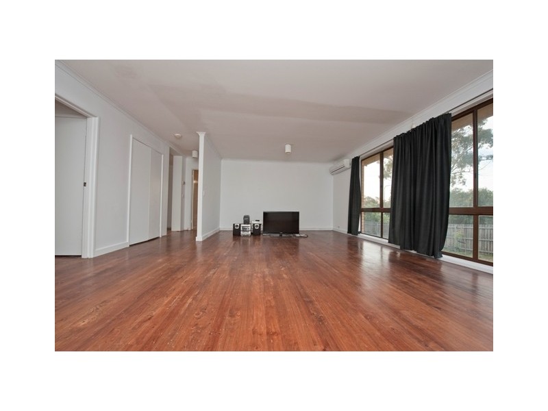 14 Garrad Court, Charnwood ACT 2615