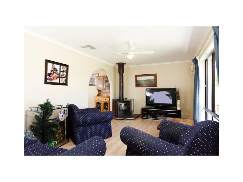 4 Bartels Place, Banks ACT 2906