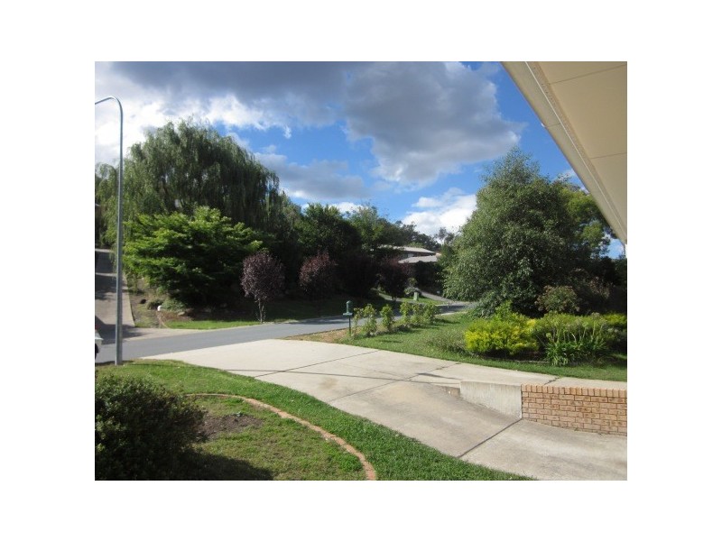6 Eaglemont Retreat, Conder ACT 2906
