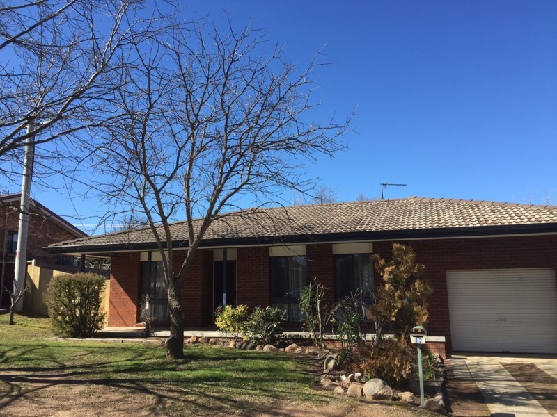 12 Veale Street, Monash ACT 2904