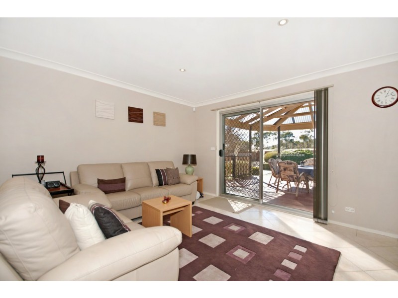 29 Hawkesbury Crescent, Farrer ACT 2607