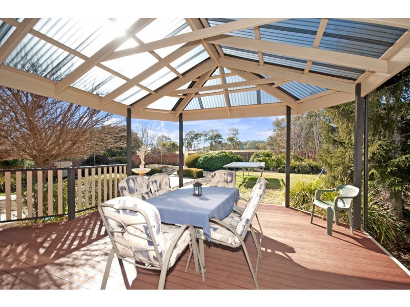 29 Hawkesbury Crescent, Farrer ACT 2607