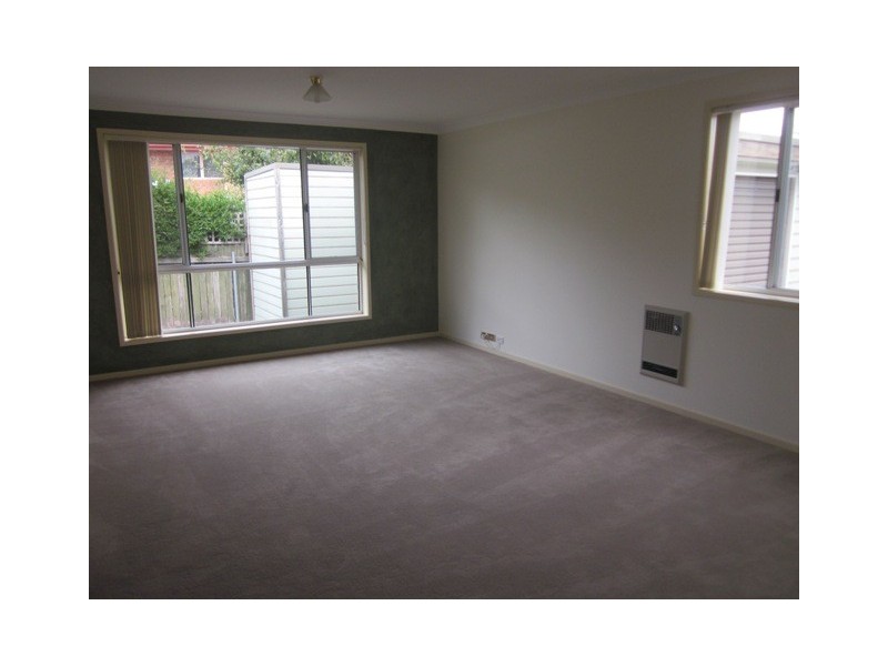 2/7 John Young Crescent, Greenway ACT 2900