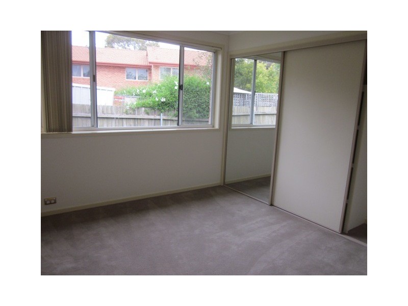 2/7 John Young Crescent, Greenway ACT 2900