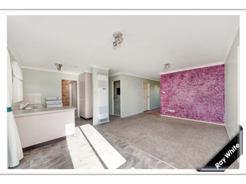2/6 Cripps Place, Gordon ACT 2906
