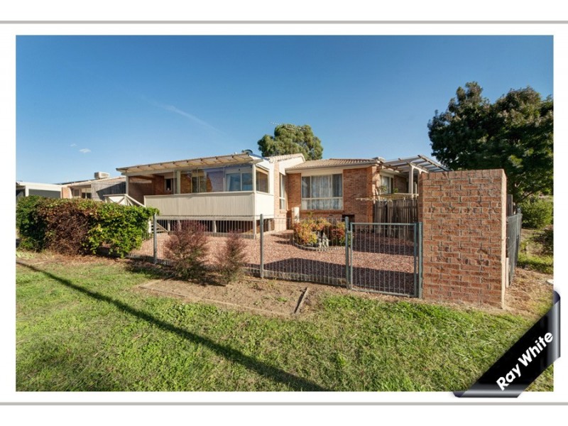 2/6 Cripps Place, Gordon ACT 2906