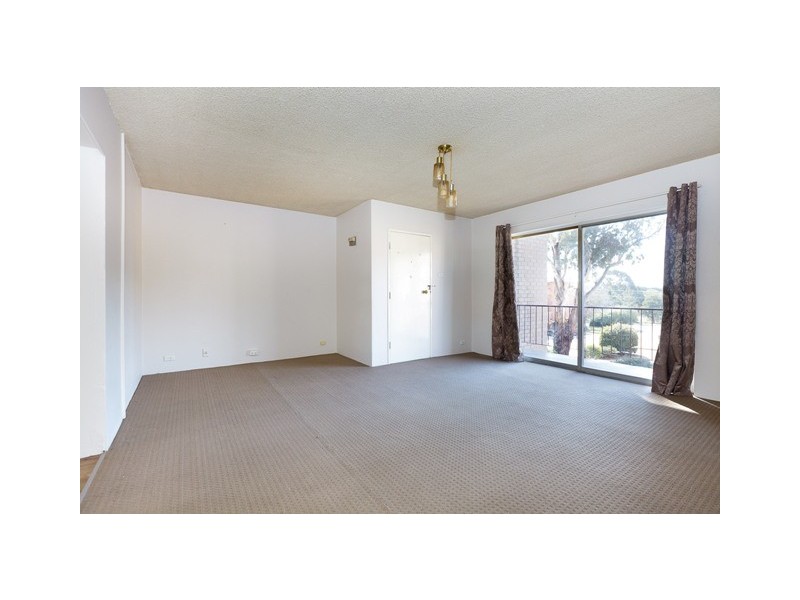 2/104 Henderson Road, Queanbeyan NSW 2620