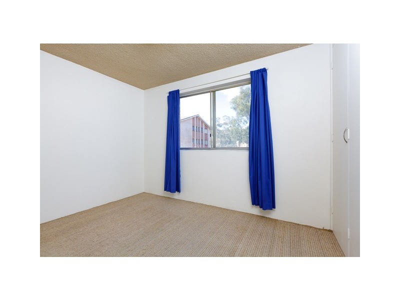 2/104 Henderson Road, Queanbeyan NSW 2620