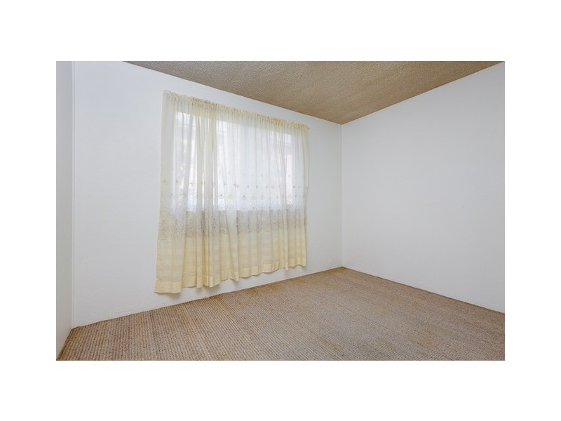 2/104 Henderson Road, Queanbeyan NSW 2620