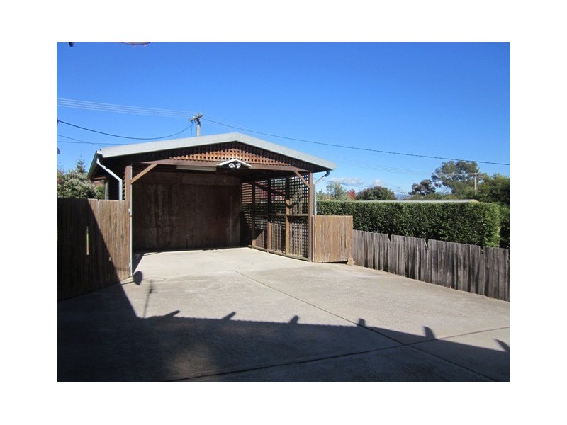 20 Couchman Crescent, Chisholm ACT 2905
