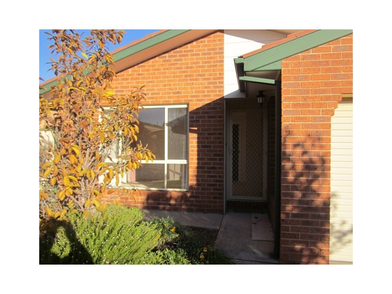 5 Whitford Place, Conder ACT 2906