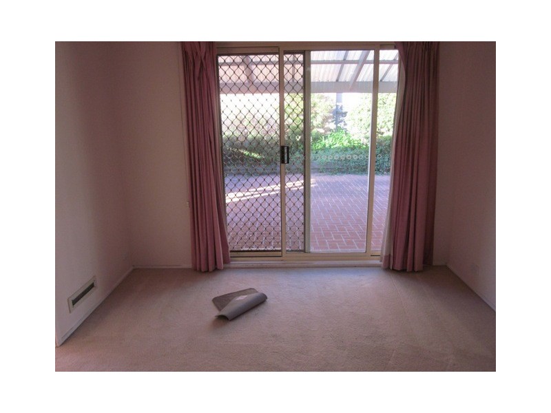 5 Whitford Place, Conder ACT 2906