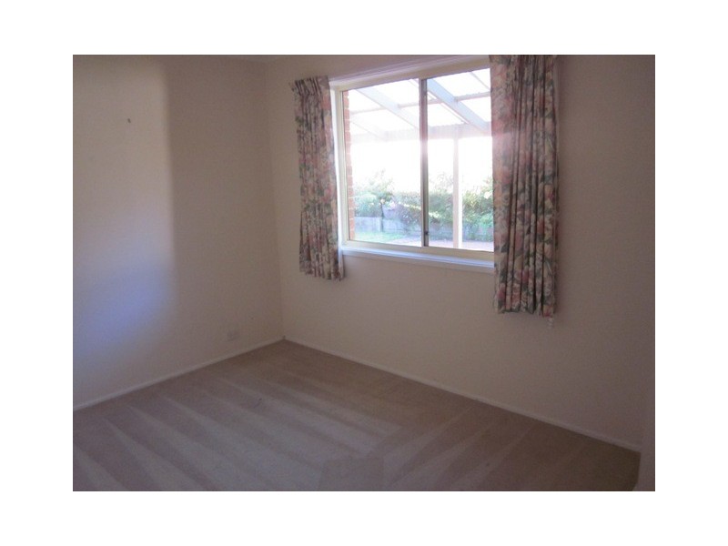 5 Whitford Place, Conder ACT 2906