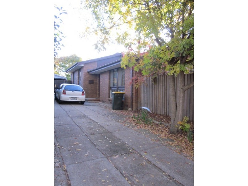 4 Mcbeath Place, Kambah ACT 2902