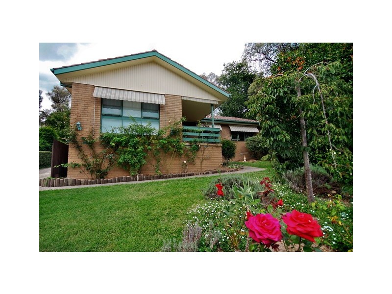 25 Berne Crescent, Macgregor ACT 2615