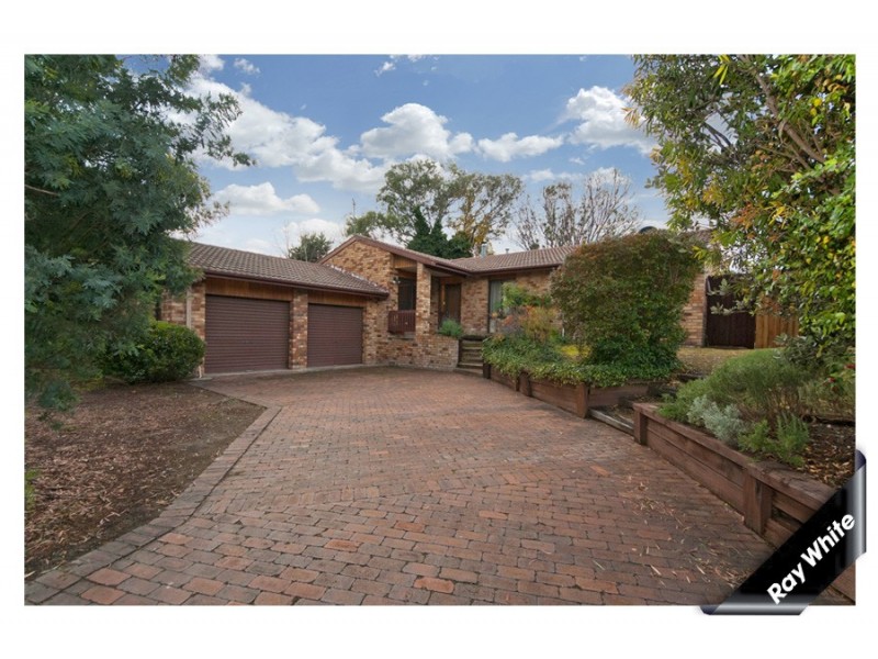 4 Gilday Place, Fadden ACT 2904