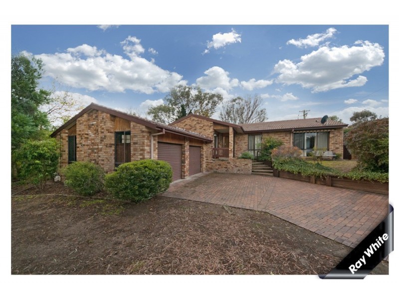 4 Gilday Place, Fadden ACT 2904