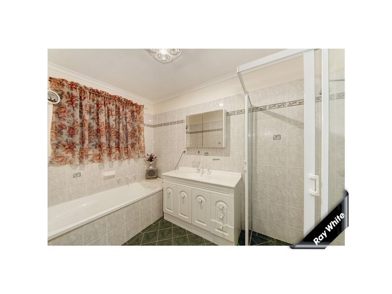 1 Guthridge Crescent, Wanniassa ACT 2903