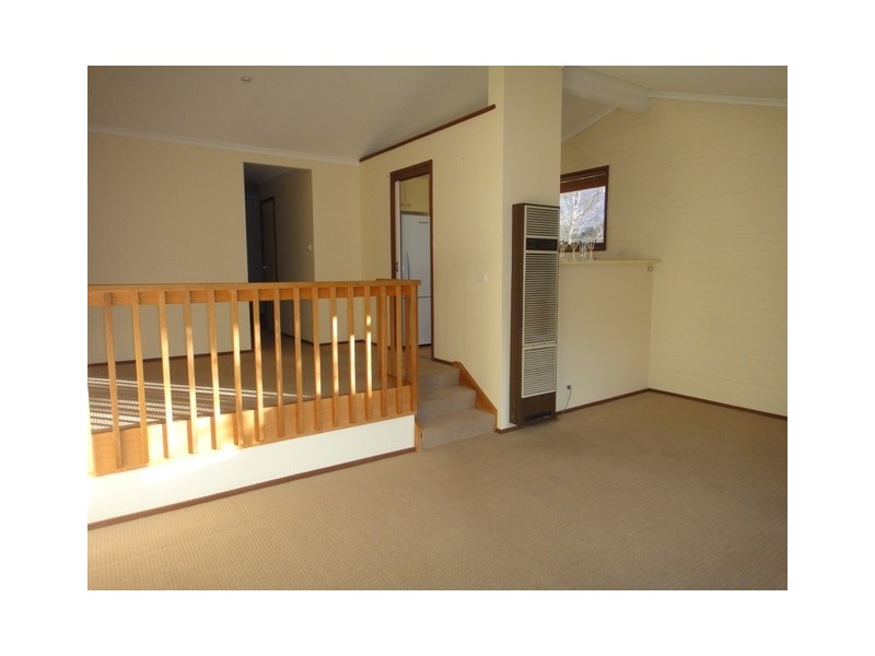 4/5 Lane Poole Place, Yarralumla ACT 2600