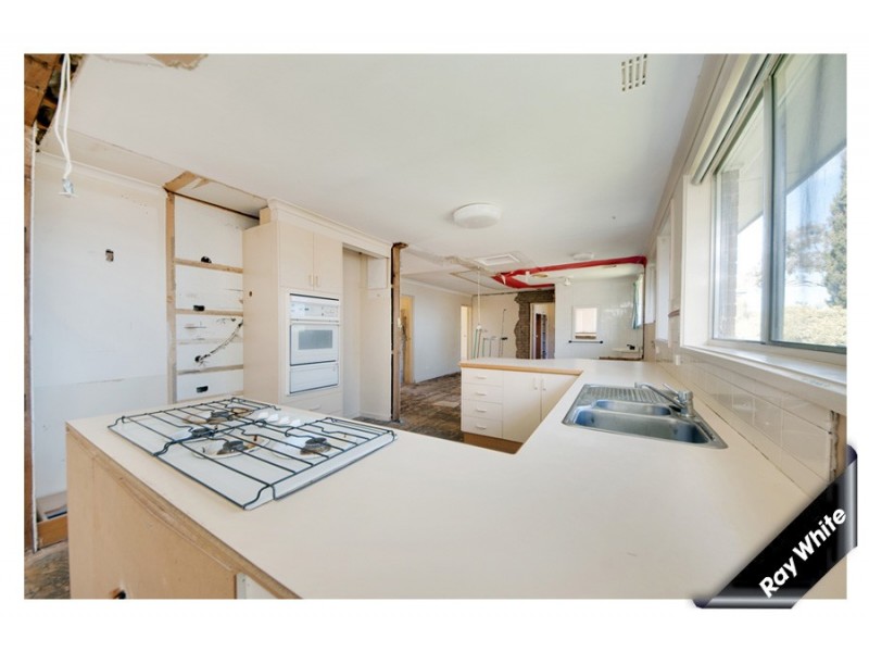 8 Hoseason Street, Mawson ACT 2607