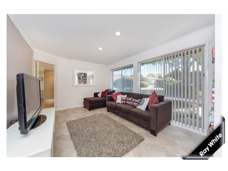 9 Steffanoni Circuit, Monash ACT 2904