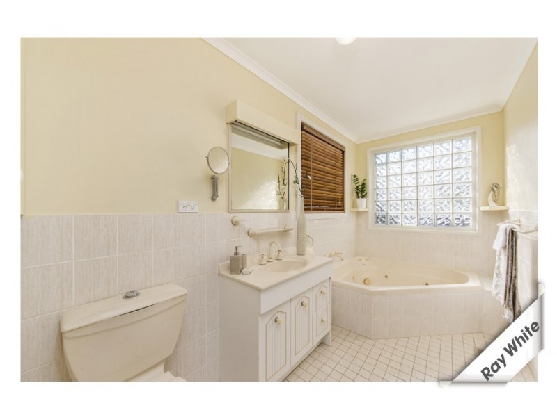 4 Byrnes Place, Curtin ACT 2605