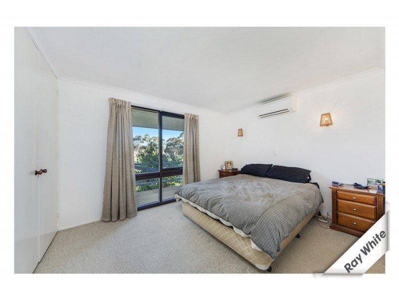 82 Namatjira Drive, Stirling ACT 2611