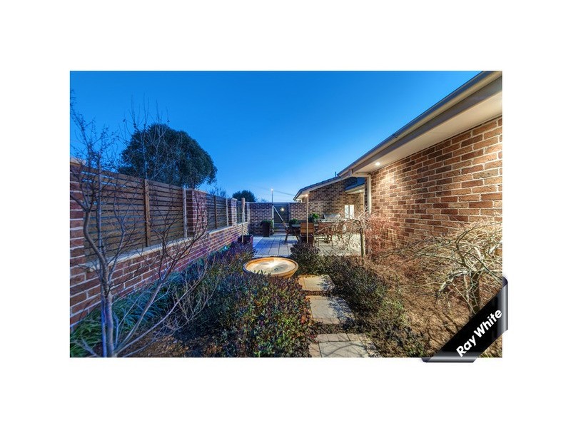 15 Kater Close, Macarthur ACT 2904
