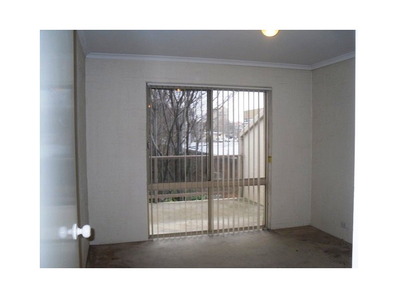 69-47 Kennedy Street, Kingston ACT 2604