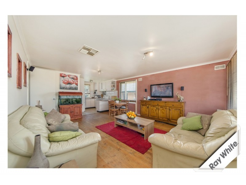 7 Jarrah Street, Queanbeyan NSW 2620