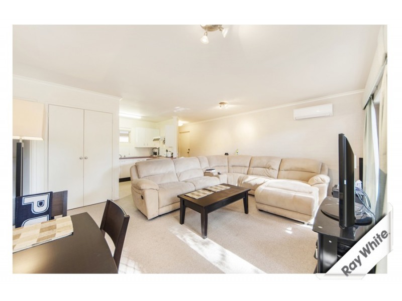 2/140 Port Jackson Circuit, Phillip ACT 2606