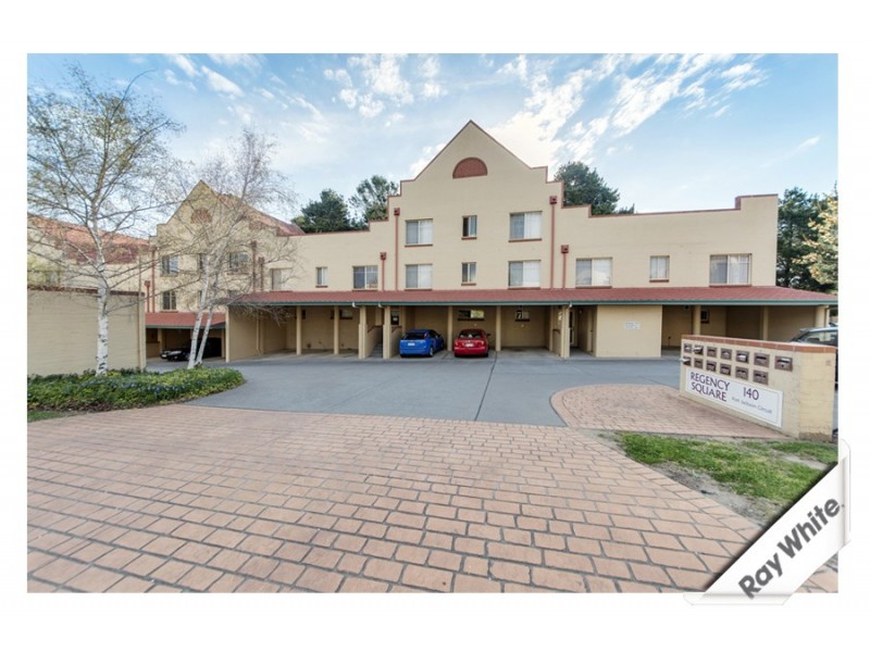 2/140 Port Jackson Circuit, Phillip ACT 2606