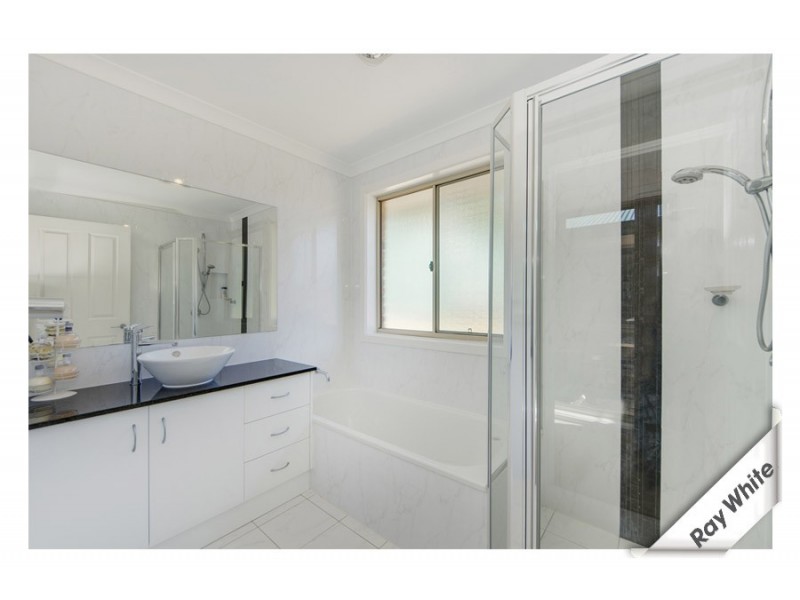 3 Talpa Road, Googong NSW 2620