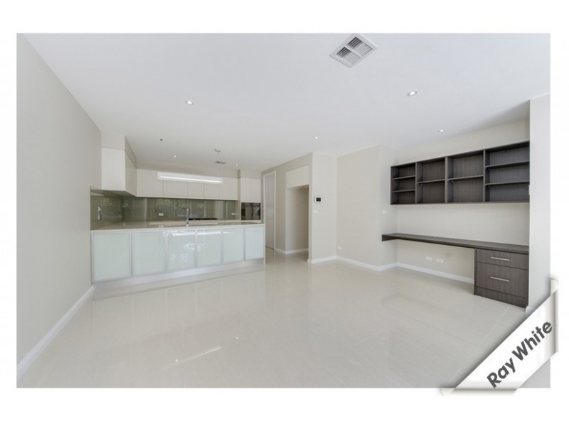 40 Coxen Street, Hughes ACT 2605