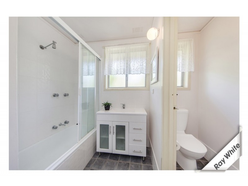 12 Potts Place, Farrer ACT 2607