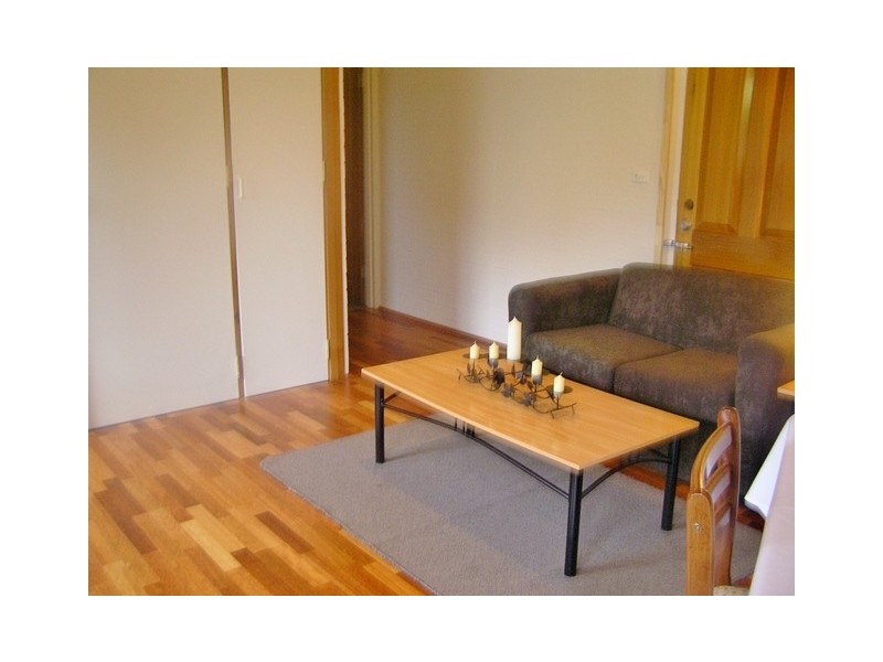 9a Muecke Place, Isaacs ACT 2607