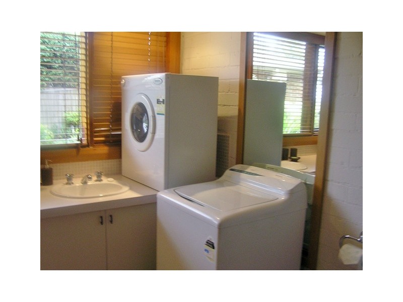 9a Muecke Place, Isaacs ACT 2607