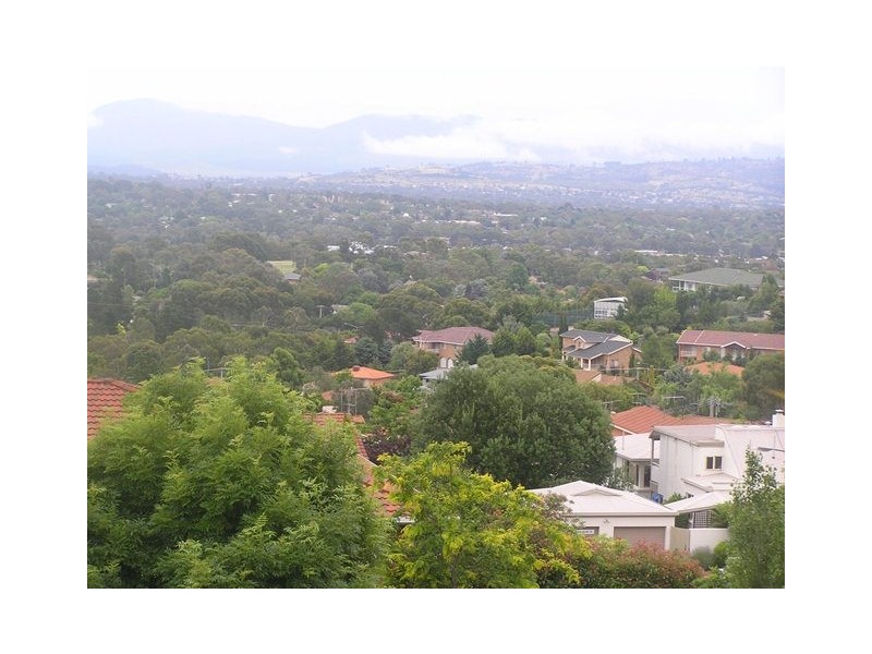 9a Muecke Place, Isaacs ACT 2607