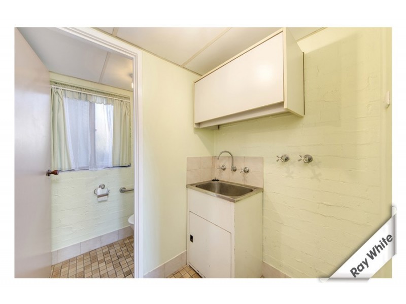 1/4 Heard Street, Mawson ACT 2607