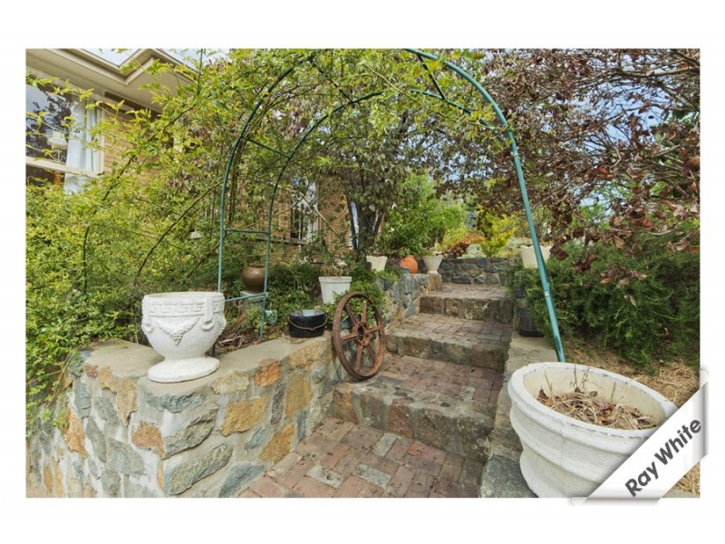 4 Conolly Place, Kambah ACT 2902