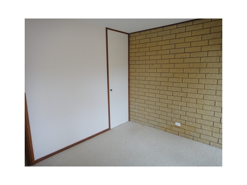 27 Goddard Crescent, Holt ACT 2615