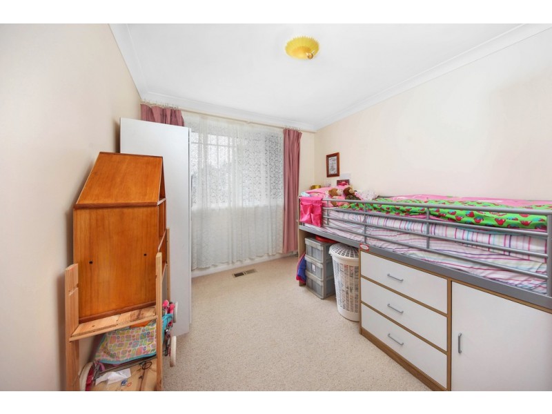 76 Eggleston Crescent, Chifley ACT 2606