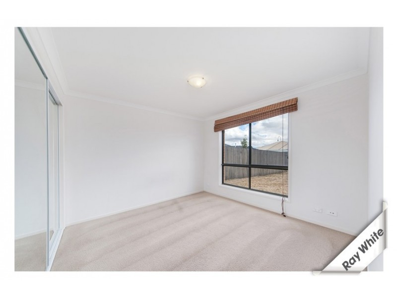 11/204 Macfarlane Burnet Avenue, Macgregor ACT 2615